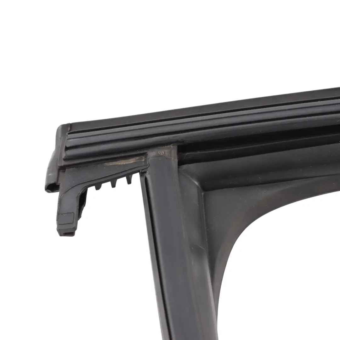 Audi A3 S3 8Y Sportback Guarnizione Finestrino Posteriore Sinistra - SKU 8Y4839431A - Numero di parte 8Y4839431A