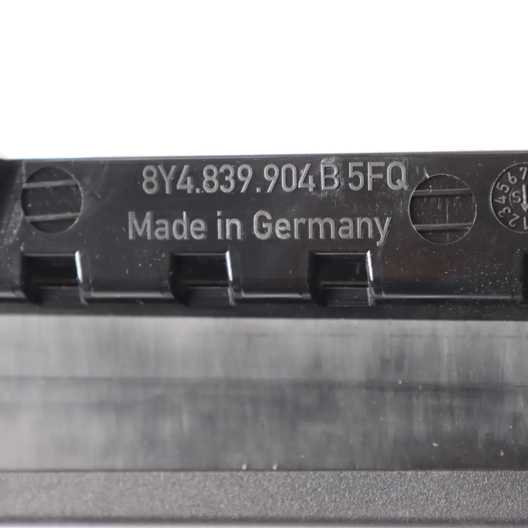 8Y Hintere Tür C Spalte Säule Trim Abdeckung Panel Rechts für Audi S3 mit Teilenummer 8Y4839904B Audi S3 8Y Hintere Tür C Spalte Säule Trim Abdeckung Panel Rechts - SKU 8Y4839904B - Teilenummer 8Y4839904B