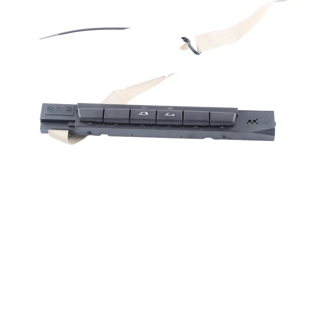 Panneau Commande Commutateur Toit Ouvrant Rabattable pour BMW E88 Cabriolet à propos du numéro de pièce 9181244 BMW E88 Cabriolet Panneau Commande Commutateur Toit Ouvrant Rabattable - SKU 9181244 - Numéro de pièce 9181244