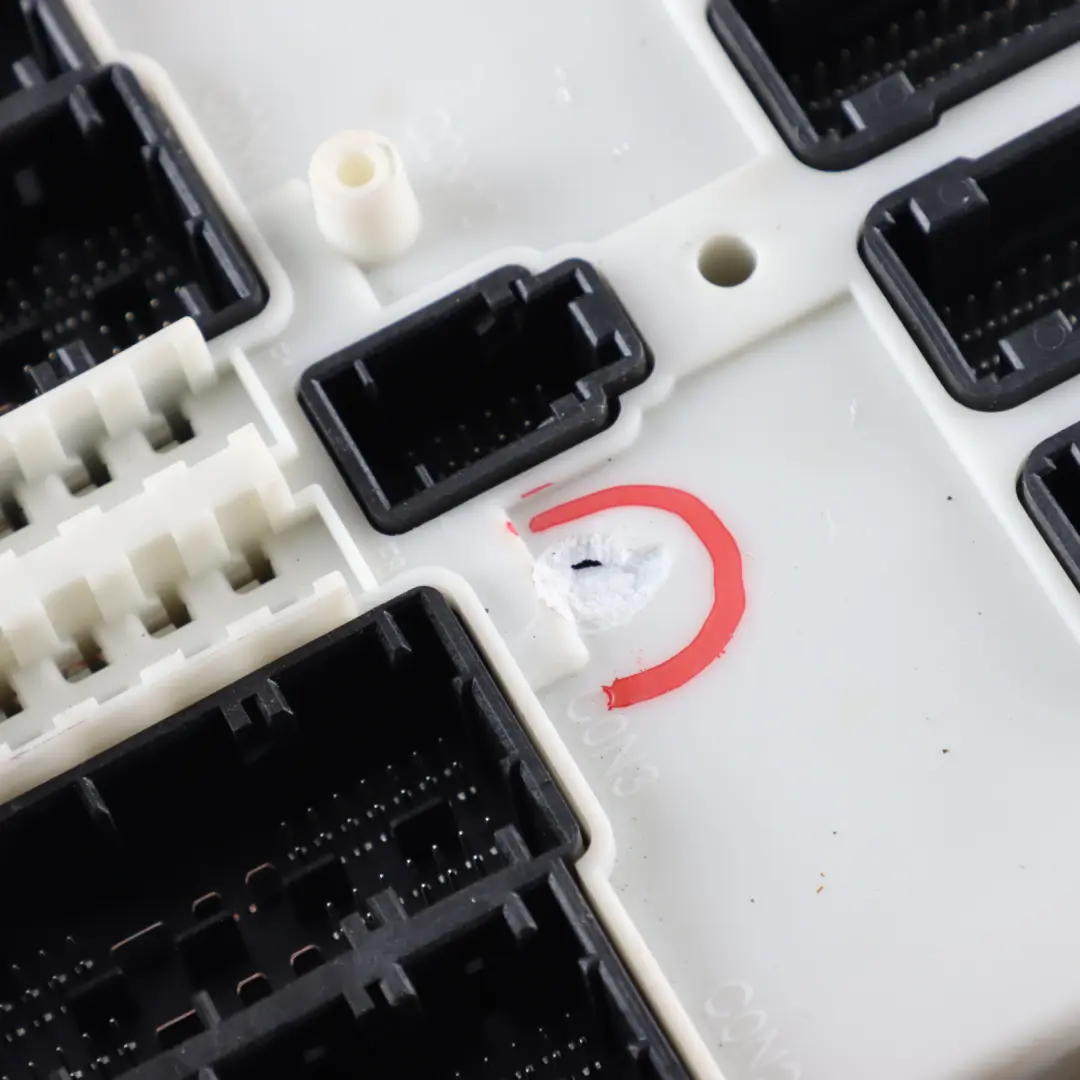 FEM Module BMW F20 F21 F22 F30 F32 ECU Control Unit Fuse Box to with Part number 9286113 FEM Module BMW F20 F21 F22 F30 F32 ECU Control Unit Fuse Box - SKU 9286113-1 - Part number 9286113