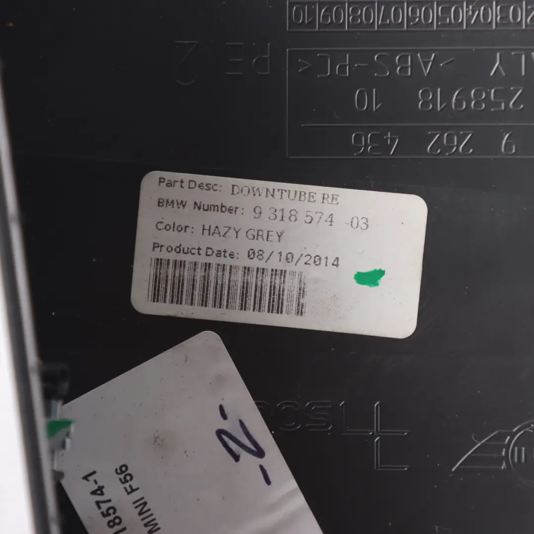 Tubo Inferior Tapa Panel Delantero Medio Derecho Gris para Mini F55 F56 LCI con número de pieza 9318574 Mini F55 F56 LCI Tubo Inferior Tapa Panel Delantero Medio Derecho Gris - SKU 9318574-1 - Número de pieza 9318574