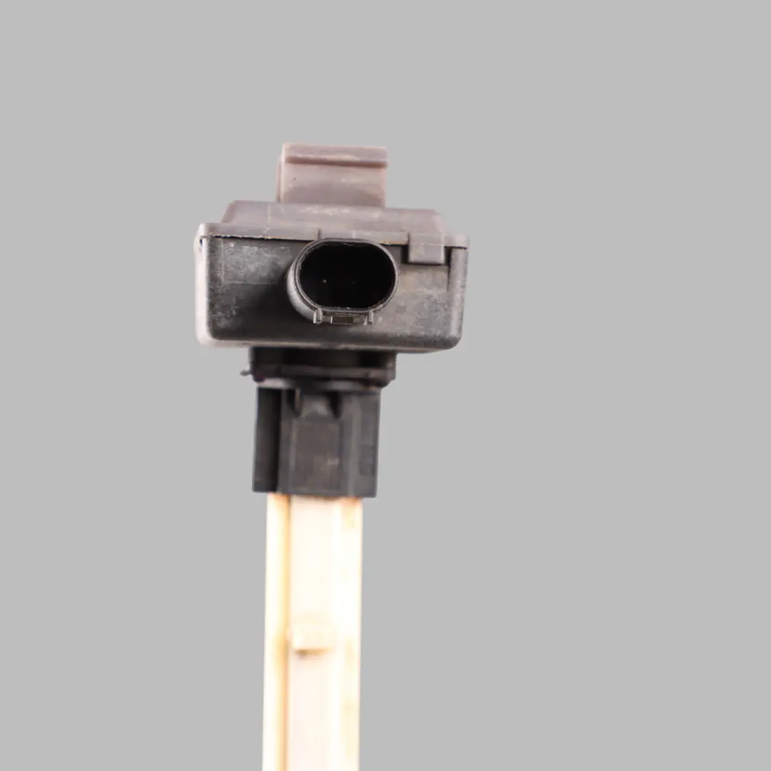 Fiber Optic Sensor Pedestrian Protection PTS Control Unit to BMW F34 GT with Part number 9318775 BMW F34 GT Fiber Optic Sensor Pedestrian Protection PTS Control Unit - SKU 9318775-1 - Part number 9318775