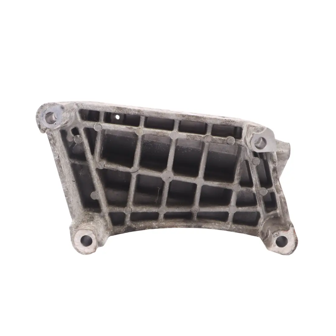 Opel Corsa D 1.3 CDTi Mocowanie Uchwyt Wspornik Silnika Górny 55197848 - SKU 93189313 - Numer Części 93189313