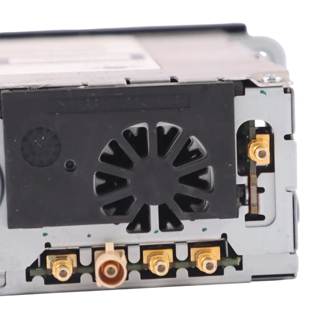 Lecteur dunité principale audio radio stéréo avec satellites pour Mini R61 à propos du numéro de pièce 9319433 Mini R61 Lecteur dunité principale audio radio stéréo avec satellites - SKU 9319433 - Numéro de pièce 9319433