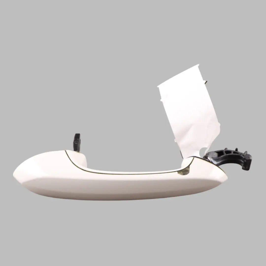 Manija Exterior Agarre Delantero Izquierdo Alpinweiss 3 - 300 para BMW F40 G20 G30 con número de pieza 9491457 BMW F40 G20 G30 Manija Exterior Agarre Delantero Izquierdo Alpinweiss 3 - 300 - SKU 9491457-AW - Número de pieza 9491457