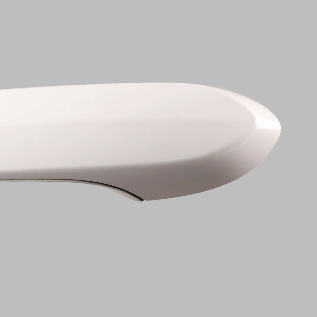 Poignée porte extérieure avant arrière gauche Alpinweiss 3 - 300 pour BMW F40 G20 G30 à propos du numéro de pièce 9491457 BMW F40 G20 G30 Poignée porte extérieure avant arrière gauche Alpinweiss 3 - 300 - SKU 9491457-AW - Numéro de pièce 9491457