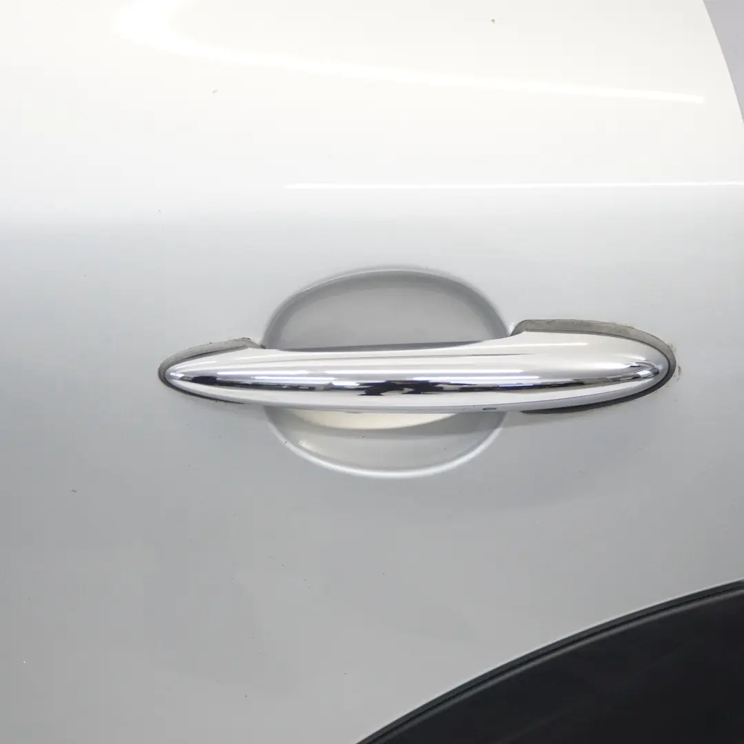 Porta posteriore sinistra Crystal Silver Metallic - B12 per Mini Countryman R60 con numero di parte 9805929 Mini Countryman R60 Porta posteriore sinistra Crystal Silver Metallic - B12 - SKU 9805929-CRS2 - Numero di parte 9805929