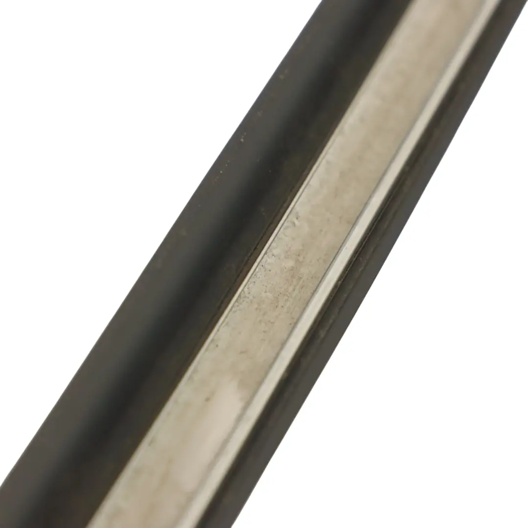 Panel lateral trasero derecho moldura tira Cromo para Mini R61 con número de pieza 9810482 Mini R61 Panel lateral trasero derecho moldura tira Cromo - SKU 9810482-1 - Número de pieza 9810482