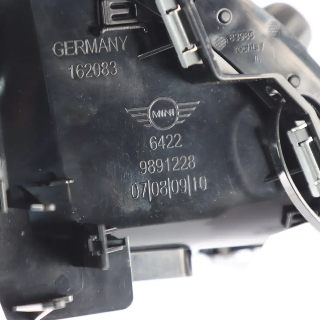 Vent Mini F55 F56 F57 Front Centre Dashboard Dash Heater Right O/S to Air with Part number 9891228 Air Vent Mini F55 F56 F57 Front Centre Dashboard Dash Heater Right O/S - SKU 9891228 - Part number 9891228
