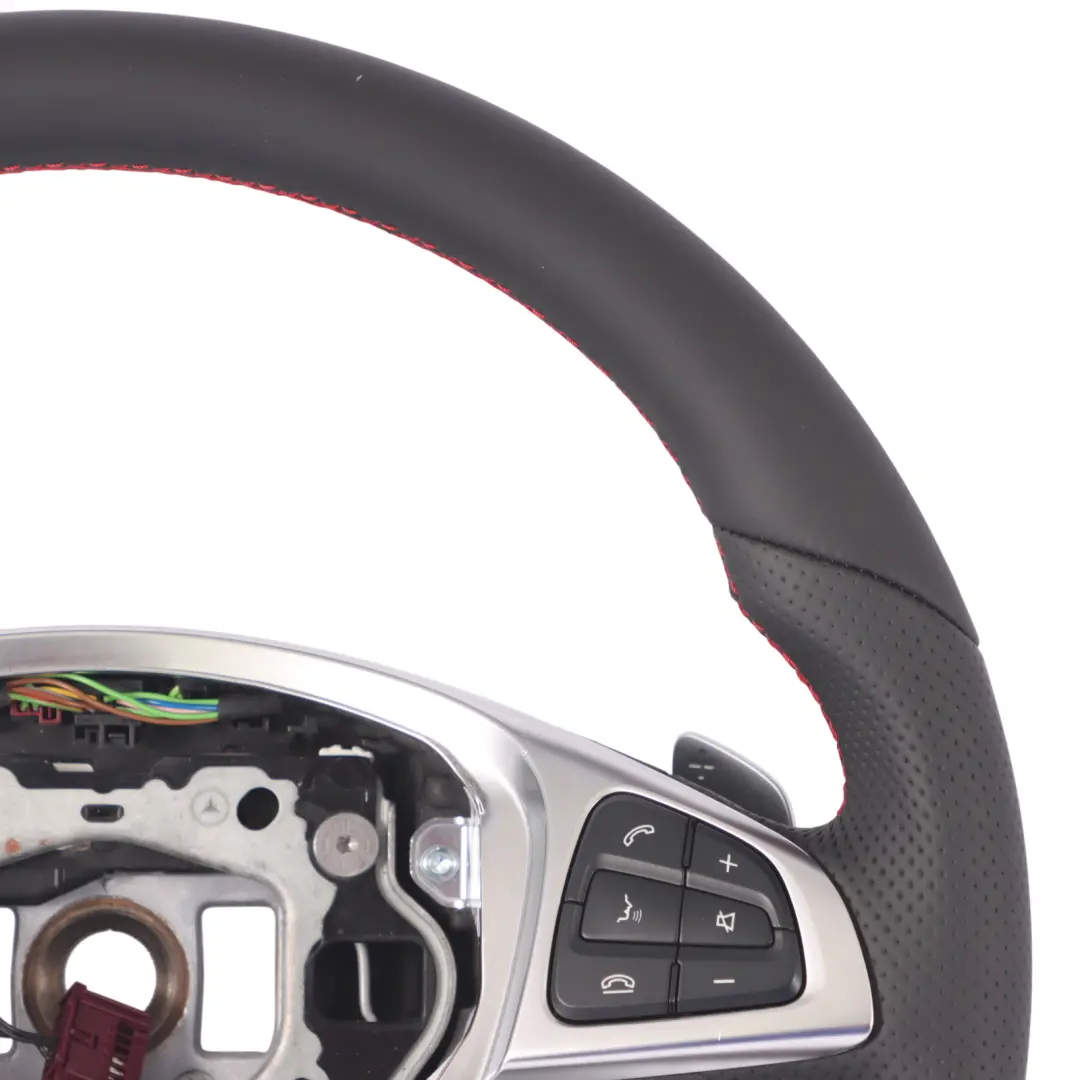 W117 W218 C218 W246 NUOVO volante in pelle nera Cambio al volante per Mercedes W176 con numero di parte A0004603403 Mercedes W176 W117 W218 C218 W246 NUOVO volante in pelle nera Cambio al volante - SKU A0004603403-1 - Numero di parte A0004603403