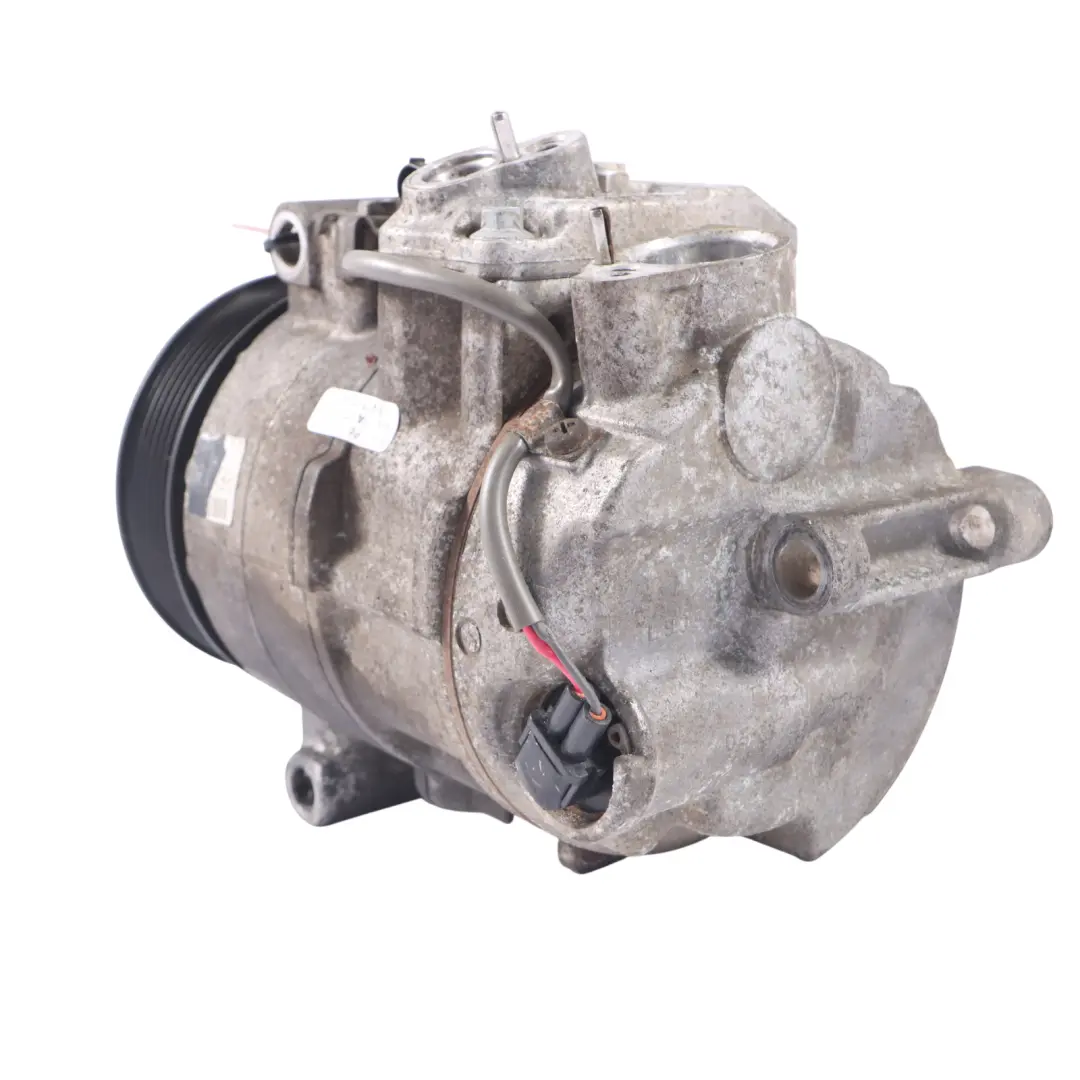 W207 OM642 Diesel Sprężarka klimatyzacji do Mercedes o numerze A0008303600 Mercedes W207 OM642 Diesel Sprężarka klimatyzacji - SKU A0008303600 - Numer Części A0008303600