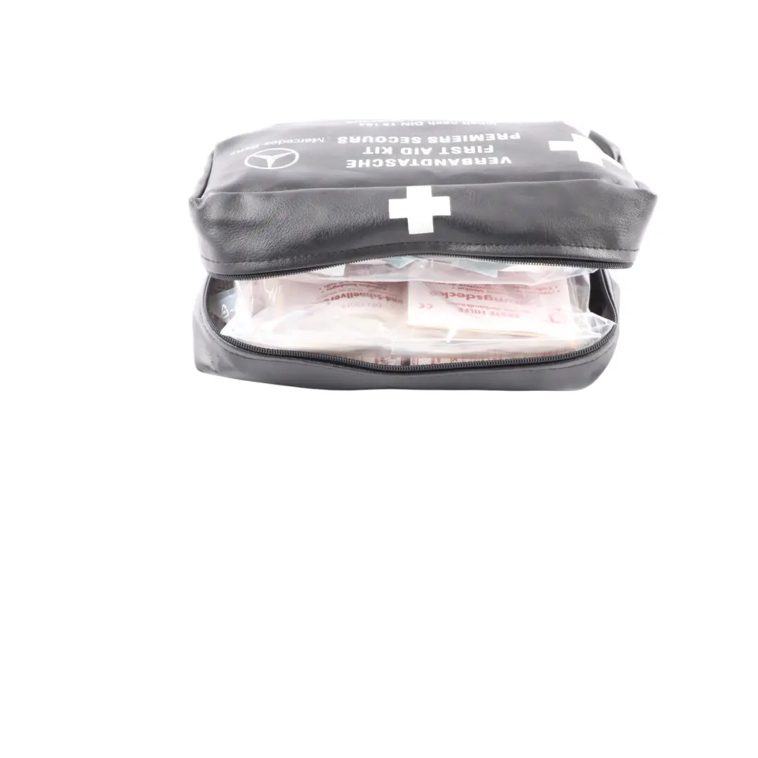 Mercedes Trousse Premiers Secours Universelle Pochette Noire - SKU A0008600550 - Numéro de pièce A0008600550