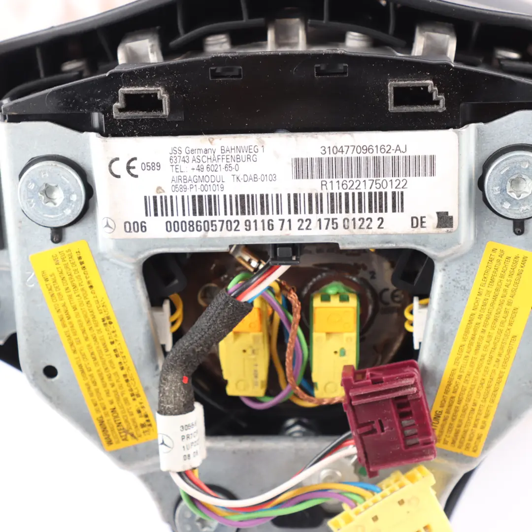 Mercedes W204 Steering Wheel Air Module Black DAMAGED - SKU A0008605702-1 - Part number A0008605702