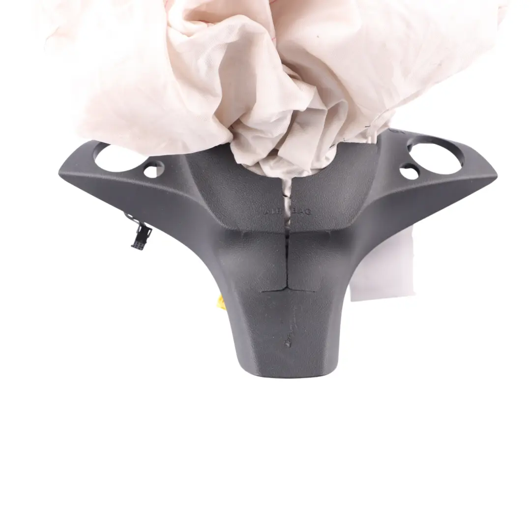 Steering Wheel Air Module Black DAMAGED to Mercedes W204 with Part number A0008605702 Mercedes W204 Steering Wheel Air Module Black DAMAGED - SKU A0008605702-1 - Part number A0008605702