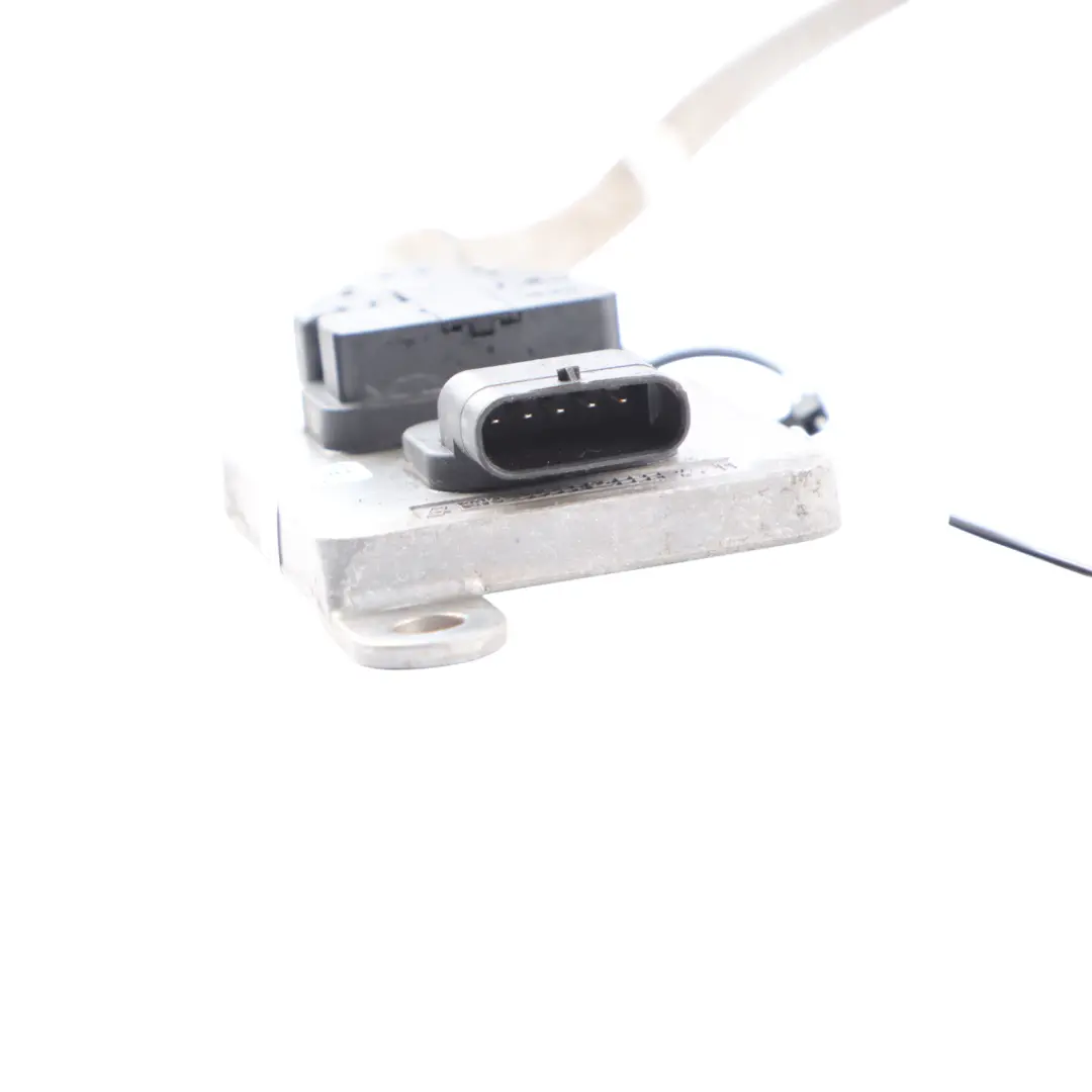 NOx Lambda Sensor to Mercedes C207 W212 M276 V6 Petrol with Part number A0009055010 Mercedes C207 W212 M276 V6 Petrol NOx Lambda Sensor - SKU A0009055010 - Part number A0009055010