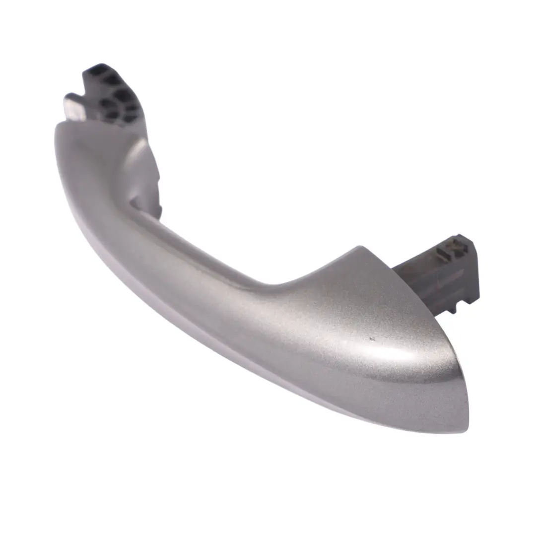 Tirador delantera trasera izquierda Gris montaña metalizado - 787 para Mercedes V177 con número de pieza A0997601559 Mercedes V177 Tirador delantera trasera izquierda Gris montaña metalizado - 787 - SKU A0997601559-MG1 - Número de pieza A0997601559