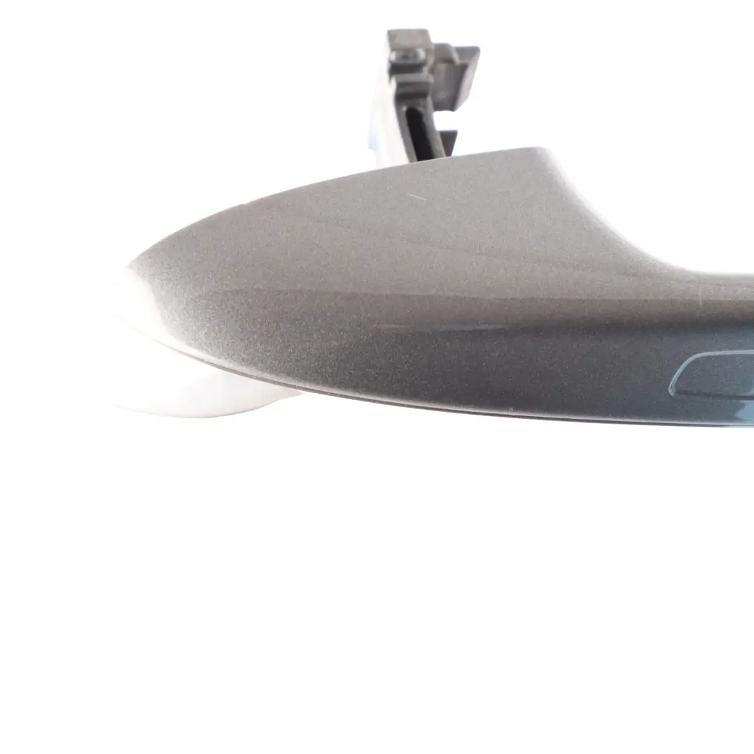 Tylna Lewa Klamka Drzwi Mountain Grey Metallic 787 do Mercedes W177 o numerze A0997601901 Mercedes W177 Tylna Lewa Klamka Drzwi Mountain Grey Metallic 787 - SKU A0997601901-MG - Numer Części A0997601901