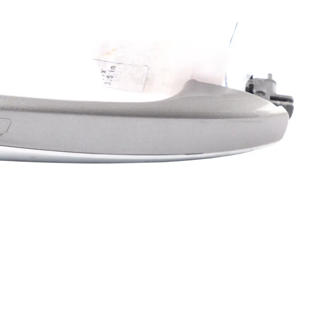 Maniglia Della Portiera Posteriore Sinistra Mountain Grey 787 per Mercedes W177 con numero di parte A0997601901 Mercedes W177 Maniglia Della Portiera Posteriore Sinistra Mountain Grey 787 - SKU A0997601901-MG - Numero di parte A0997601901