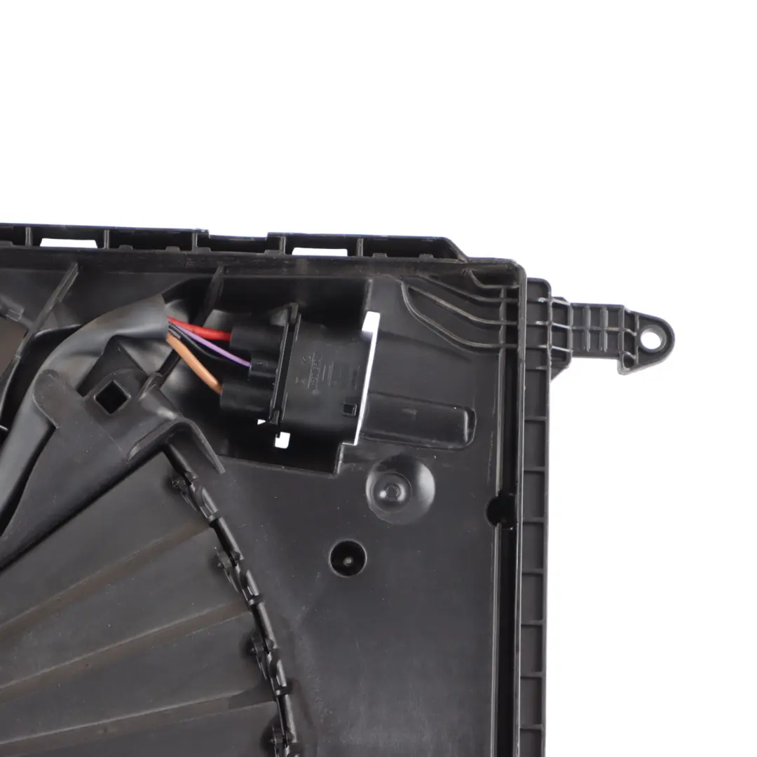 OM654 Wentylator Chłodnicy do Mercedes W205 C253 o numerze A0999067900 Mercedes W205 C253 OM654 Wentylator Chłodnicy - SKU A0999067900 - Numer Części A0999067900