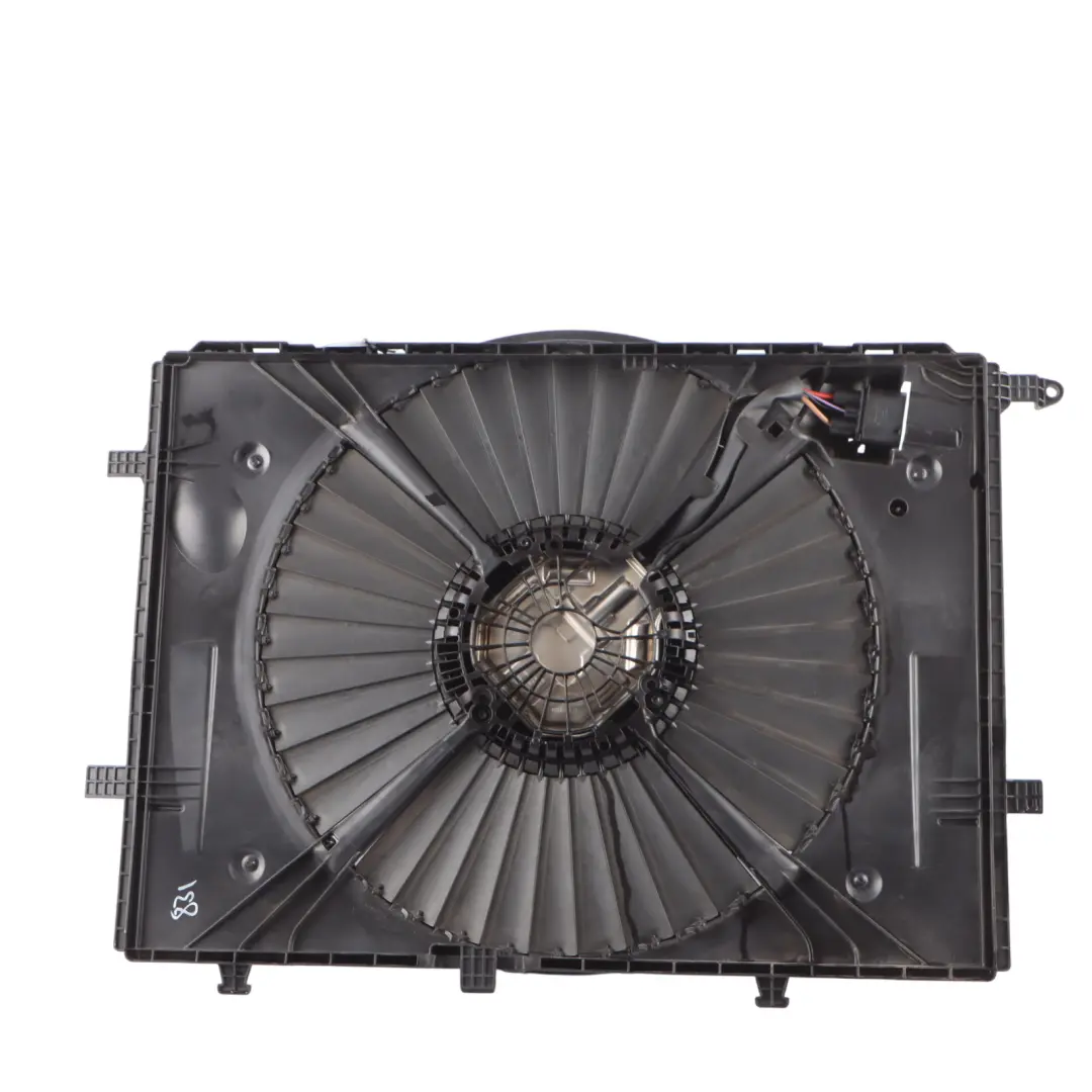 Mercedes W205 OM654 Refroidissement Radiateur Ventilateur Moteur - SKU A0999067900 - Numéro de pièce A0999067900