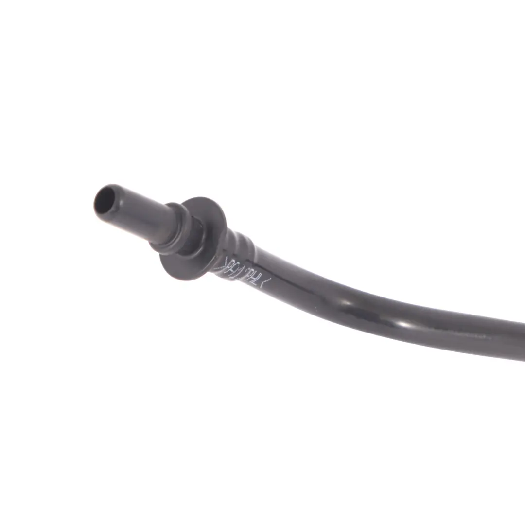 Mercedes W176 A45 AMG Refrigerante Tubería Manguera - SKU A1330100058 - Número de pieza A1330100058