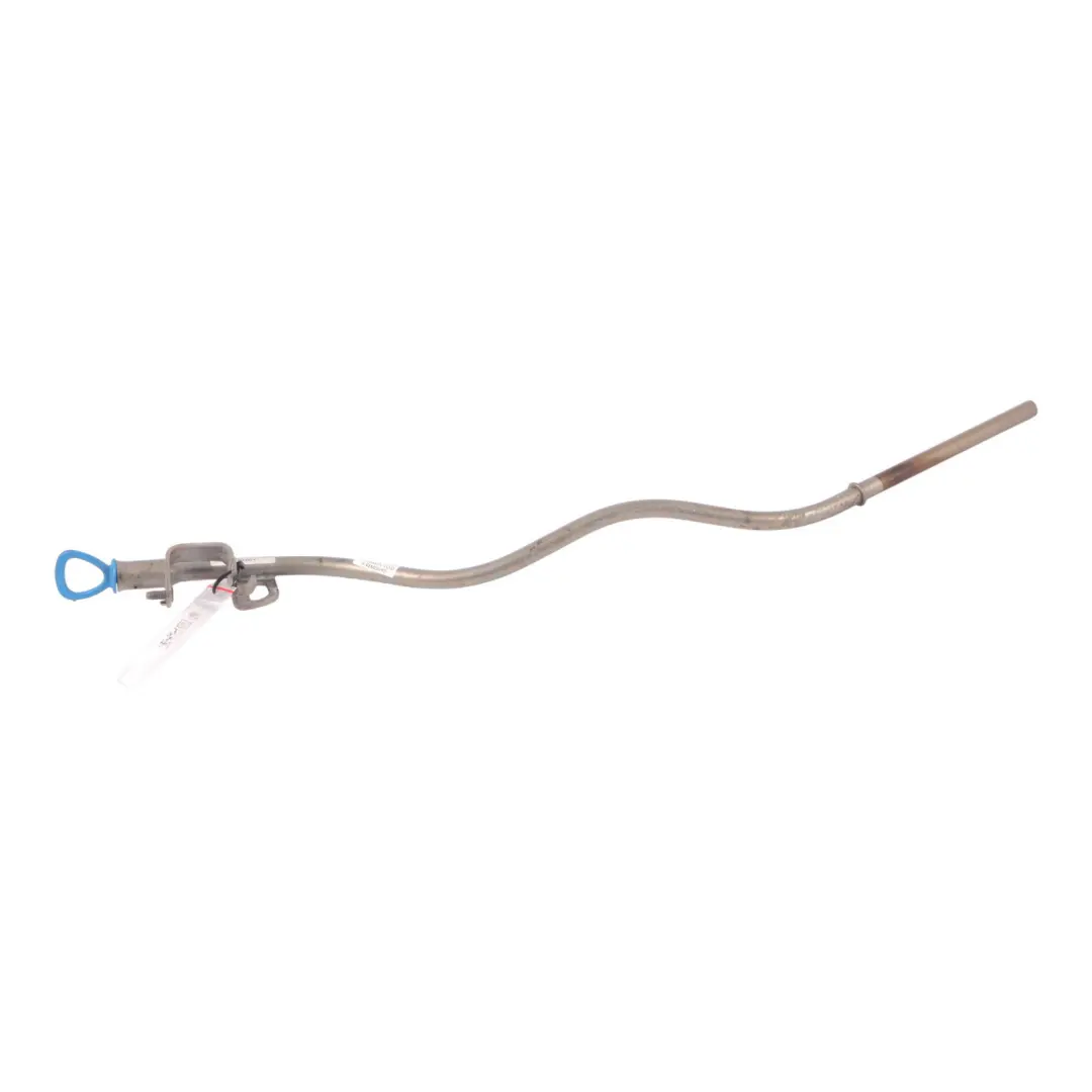 Jauge d'huile Mercedes W176 A45 AMG Tube guidage niveau huile moteur pour à propos du numéro de pièce A1330103900 Jauge d'huile Mercedes W176 A45 AMG Tube guidage niveau huile moteur - SKU A1330103900 - Numéro de pièce A1330103900