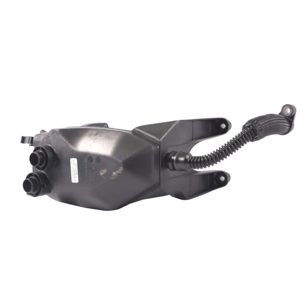 Mercedes W176 C117 X156 45 AMG Séparateur d'huile moteur Respirateur - SKU A1330104800 - Numéro de pièce A1330104800