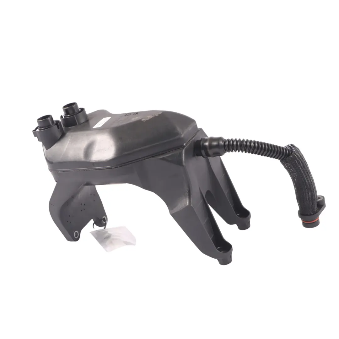 Mercedes W176 C117 X156 45 AMG Separatore olio motore Sfiato - SKU A1330104800 - Numero di parte A1330104800