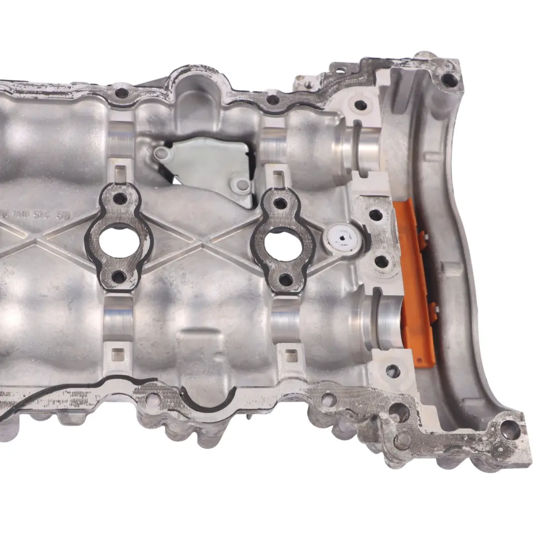 Tapa Motor Culata Balancín A45 para Mercedes W176 AMG con número de pieza A1330160005 Mercedes W176 AMG Tapa Motor Culata Balancín A45 - SKU A1330160005 - Número de pieza A1330160005