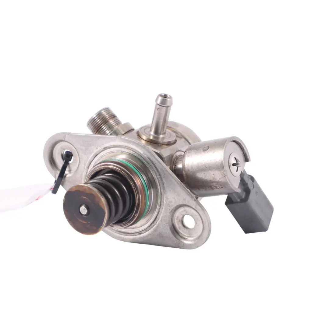 A45 AMG M133 Benzin-Hochdruckpumpe für Mercedes W176 mit Teilenummer A1330700001 Mercedes W176 A45 AMG M133 Benzin-Hochdruckpumpe - SKU A1330700001 - Teilenummer A1330700001