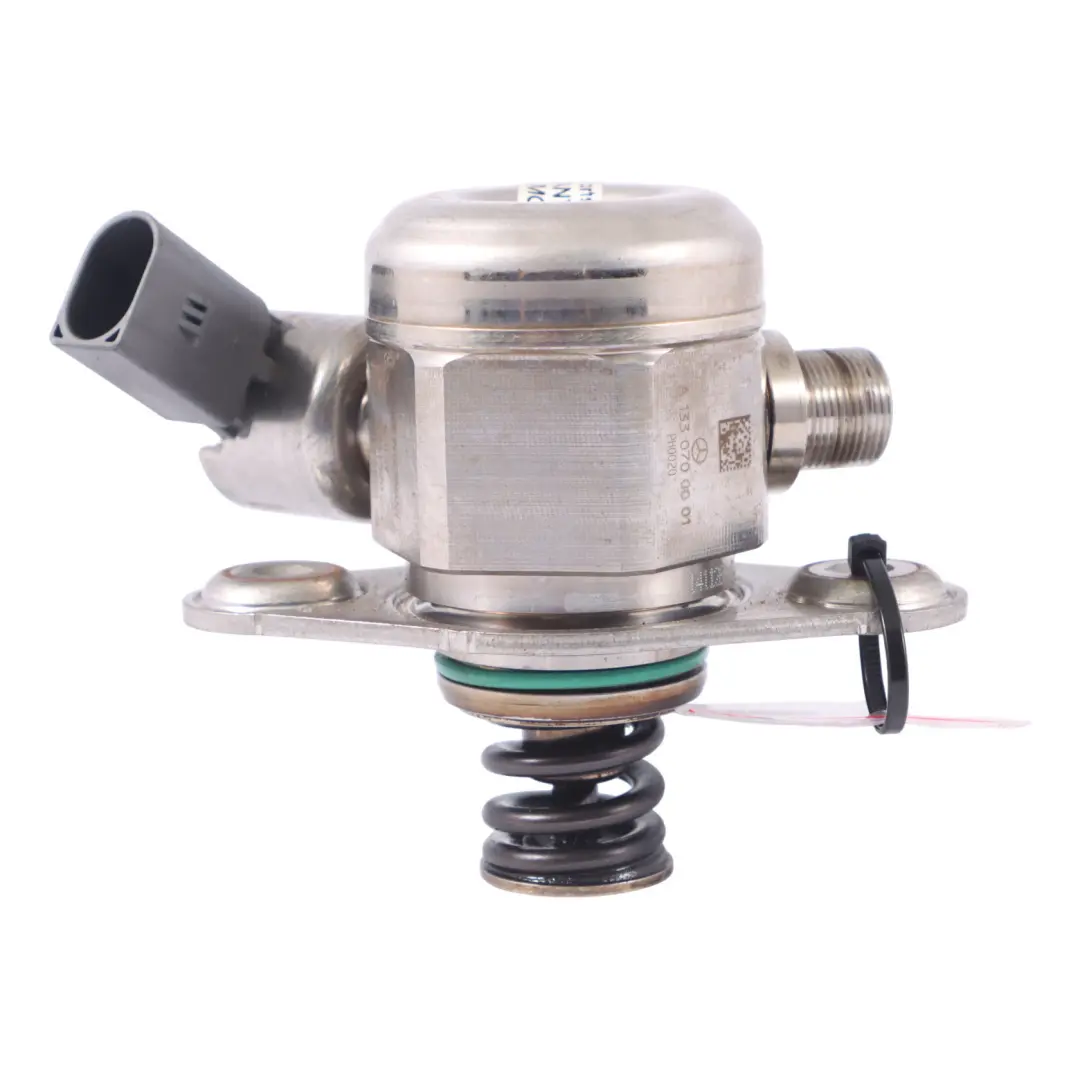 A45 AMG M133 Pompa alta pressione benzina per Mercedes W176 con numero di parte A1330700001 Mercedes W176 A45 AMG M133 Pompa alta pressione benzina - SKU A1330700001 - Numero di parte A1330700001