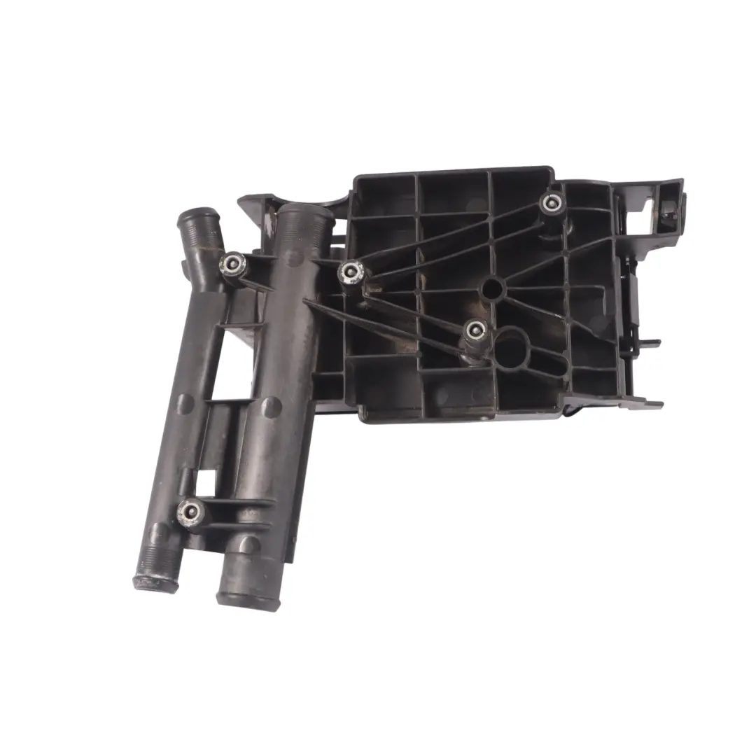 Mercedes C117 W176 A45 AMG Support montage pour tuyau d'intercooler - SKU A1330900241 - Numéro de pièce A1330900241