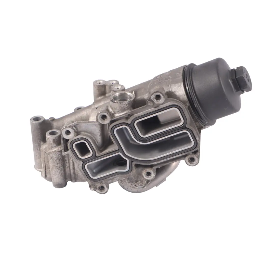 Mercedes W176 A45 AMG M113 Boîtier de filtre à huile - SKU A1331800010 - Numéro de pièce A1331800010
