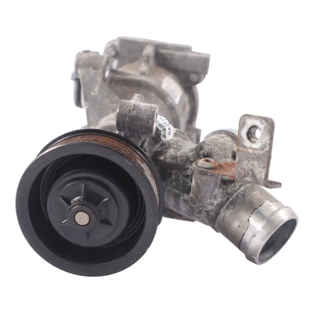 A45 AMG Moteur Refroidissement Pompe à Eau pour Mercedes C117 X156 W176 à propos du numéro de pièce A1332000001 Mercedes C117 X156 W176 A45 AMG Moteur Refroidissement Pompe à Eau - SKU A1332000001 - Numéro de pièce A1332000001