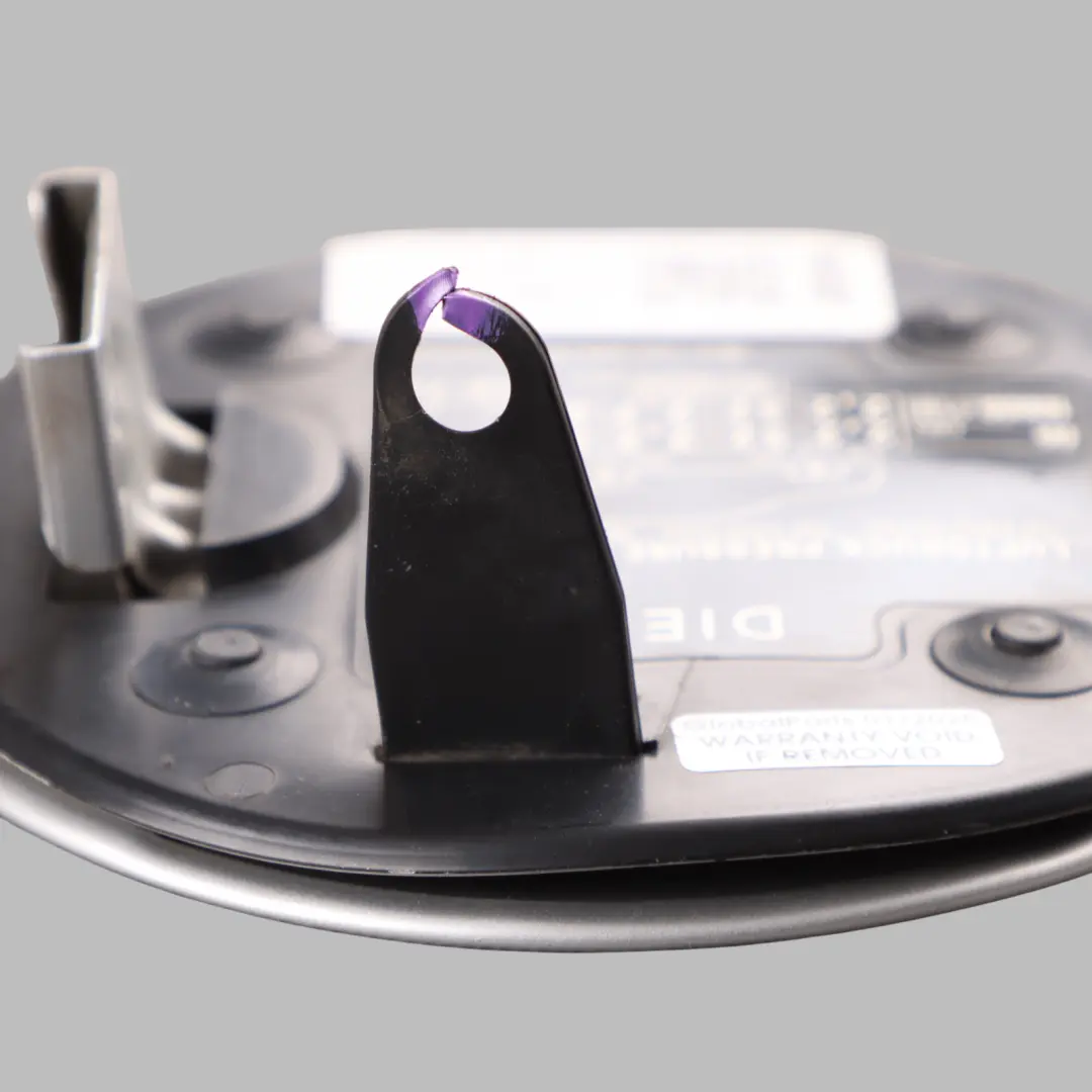 Flap Tank Cap Cover Brilliant Silver to Mercedes ML W163 Fuel with Part number A1637500106 Mercedes ML W163 Fuel Flap Tank Cap Cover Brilliant Silver - SKU A1637500106-BRS - Part number A1637500106