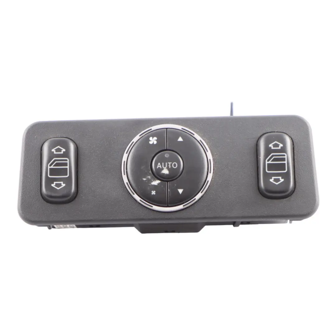 Consola Central Ventana Aire Acondicionado Panel Interruptor Negro para Mercedes W163 con número de pieza A1688206810 Mercedes W163 Consola Central Ventana Aire Acondicionado Panel Interruptor Negro - SKU A1638204910-1 - Número de pieza A1688206810