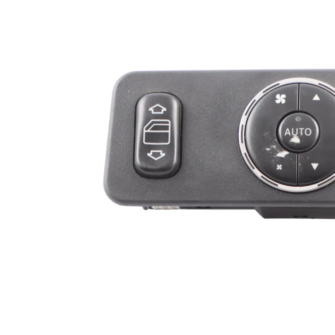 Consola Central Ventana Aire Acondicionado Panel Interruptor Negro para Mercedes W163 con número de pieza A1688206810 Mercedes W163 Consola Central Ventana Aire Acondicionado Panel Interruptor Negro - SKU A1638204910-1 - Número de pieza A1688206810