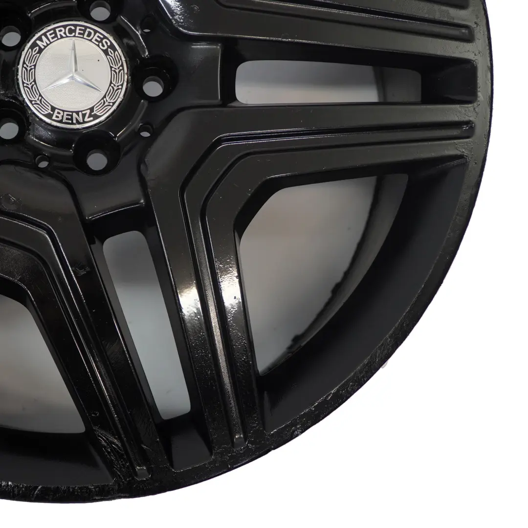Schwarz Alufelge 21" Doppelspeiche 10J ET56 für Mercedes ML W166 AMG mit Teilenummer A1664012302 Mercedes ML W166 AMG Schwarz Alufelge 21" Doppelspeiche 10J ET56 - SKU A1664012302-2 - Teilenummer A1664012302