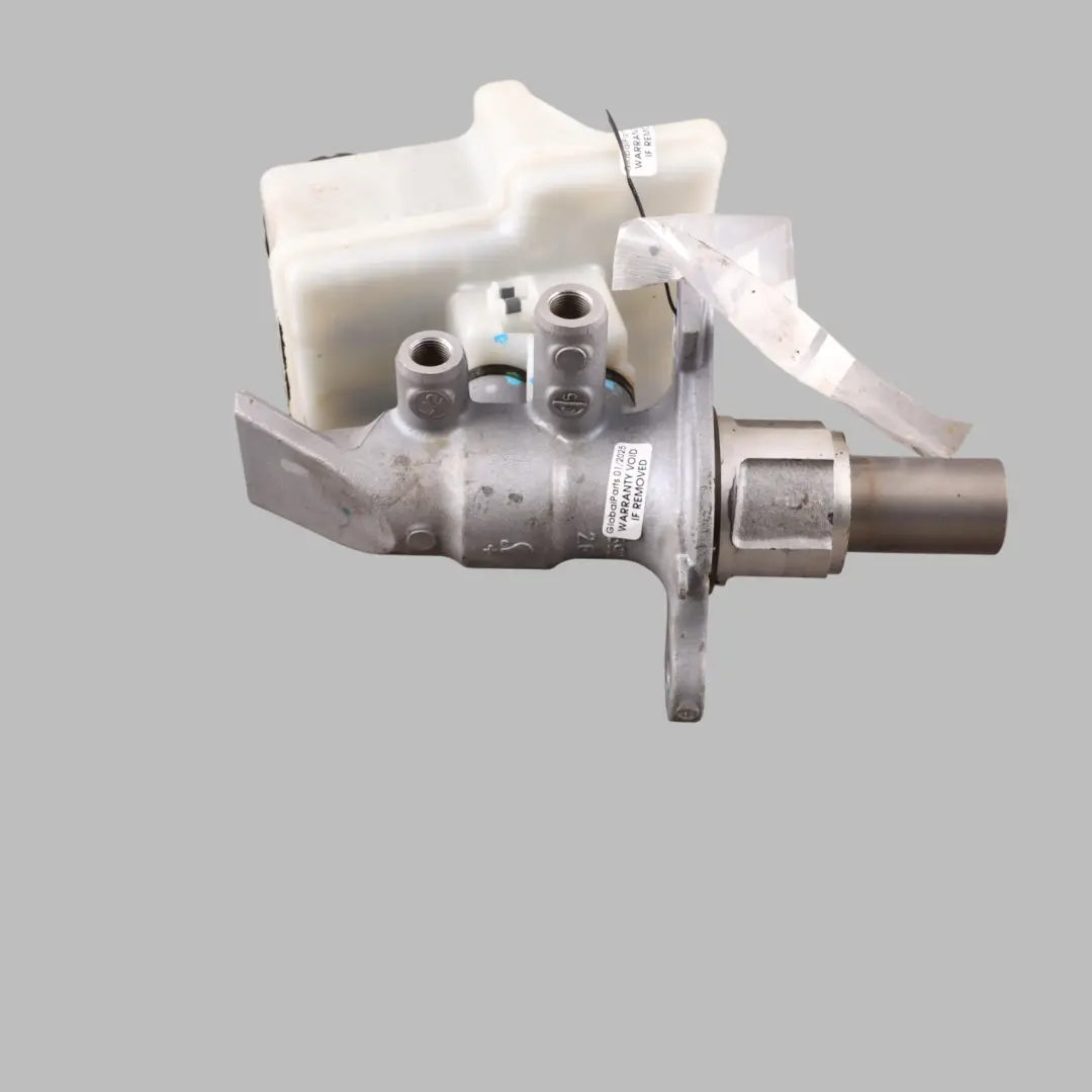 Brake Servo Booster Master Cylinder Module Tank to Mercedes W166 with Part number A1664300201 Mercedes W166 Brake Servo Booster Master Cylinder Module Tank - SKU A1664300201 - Part number A1664300201