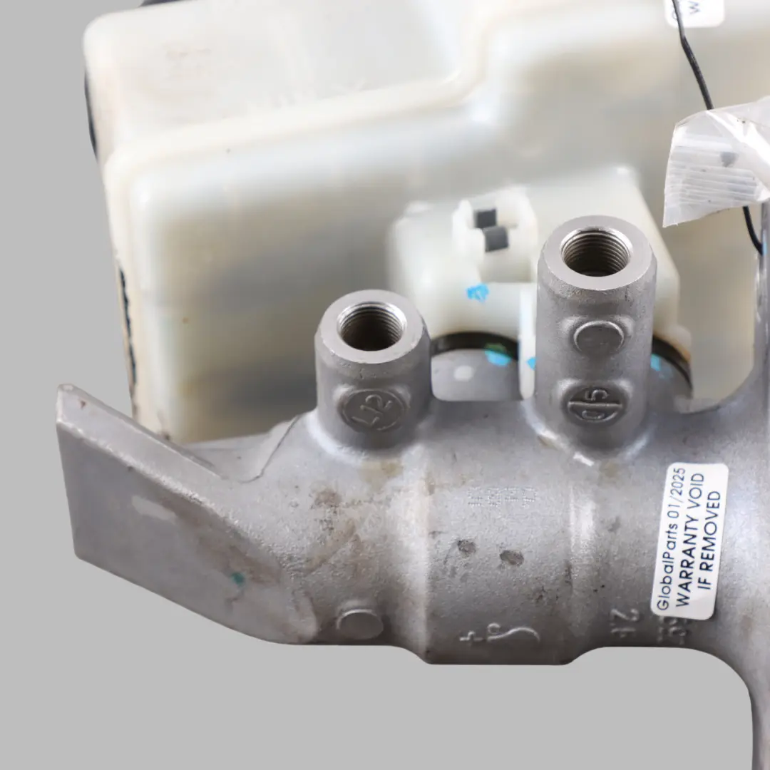 Brake Servo Booster Master Cylinder Module Tank to Mercedes W166 with Part number A1664300201 Mercedes W166 Brake Servo Booster Master Cylinder Module Tank - SKU A1664300201 - Part number A1664300201