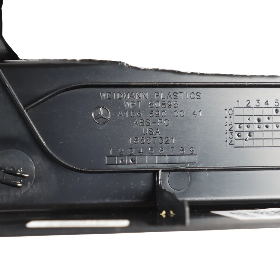 Ladekante Kofferraumabdeckung Gepäckkantenverkleidung für Mercedes W166 mit Teilenummer A1666900041 Mercedes W166 Ladekante Kofferraumabdeckung Gepäckkantenverkleidung - SKU A1666900041 - Teilenummer A1666900041