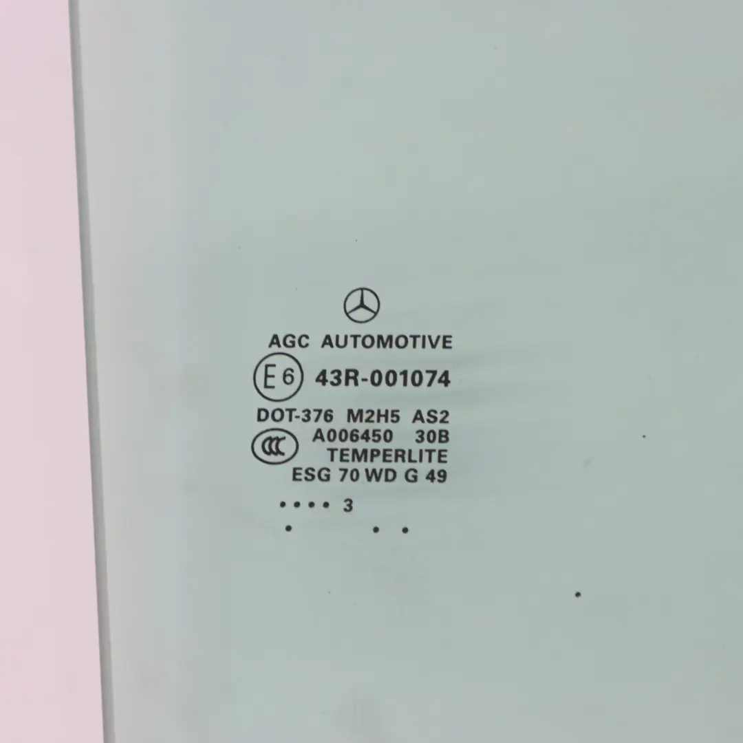 Trasero Derecho Cuarto Lado Ventana Vidrio AS2 para Mercedes W166 con número de pieza A1667351810 Mercedes W166 Trasero Derecho Cuarto Lado Ventana Vidrio AS2 - SKU A1667351810 - Número de pieza A1667351810