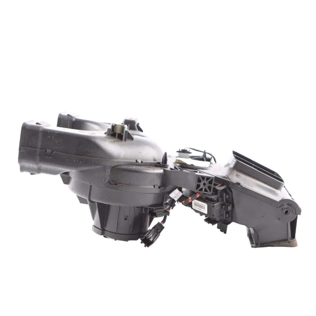 Heizungsgebläse Radialmotor Lüfter Mittelkonsole für Mercedes W166 mit Teilenummer A1668300008 Mercedes W166 Heizungsgebläse Radialmotor Lüfter Mittelkonsole - SKU A1668300008 - Teilenummer A1668300008