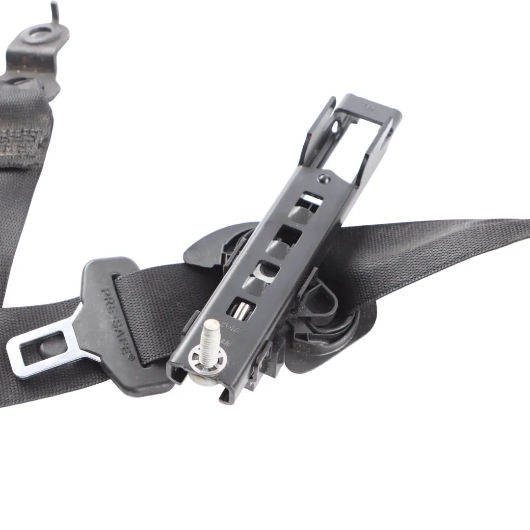 Seatbelt Front Right O/S Seat Safety Upper Belt to Mercedes W166 with Part number A1668603686 Mercedes W166 Seatbelt Front Right O/S Seat Safety Upper Belt - SKU A1668603686 - Part number A1668603686