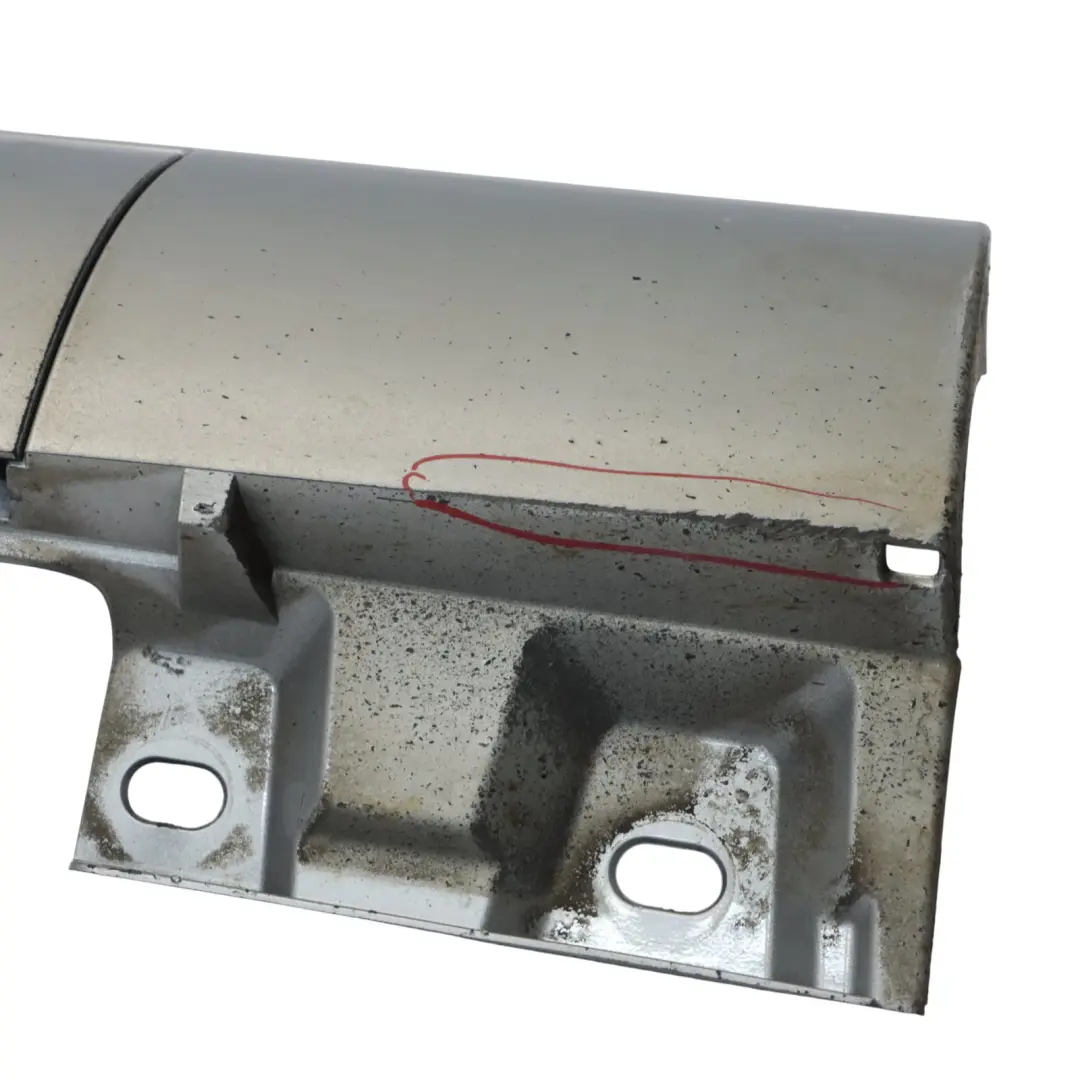 Türschweller Seitenabdeckung AMG Rechts Iridium Silber - 775 für Mercedes R172 mit Teilenummer A1726980354 Mercedes R172 Türschweller Seitenabdeckung AMG Rechts Iridium Silber - 775 - SKU A1726980354-IRS - Teilenummer A1726980354