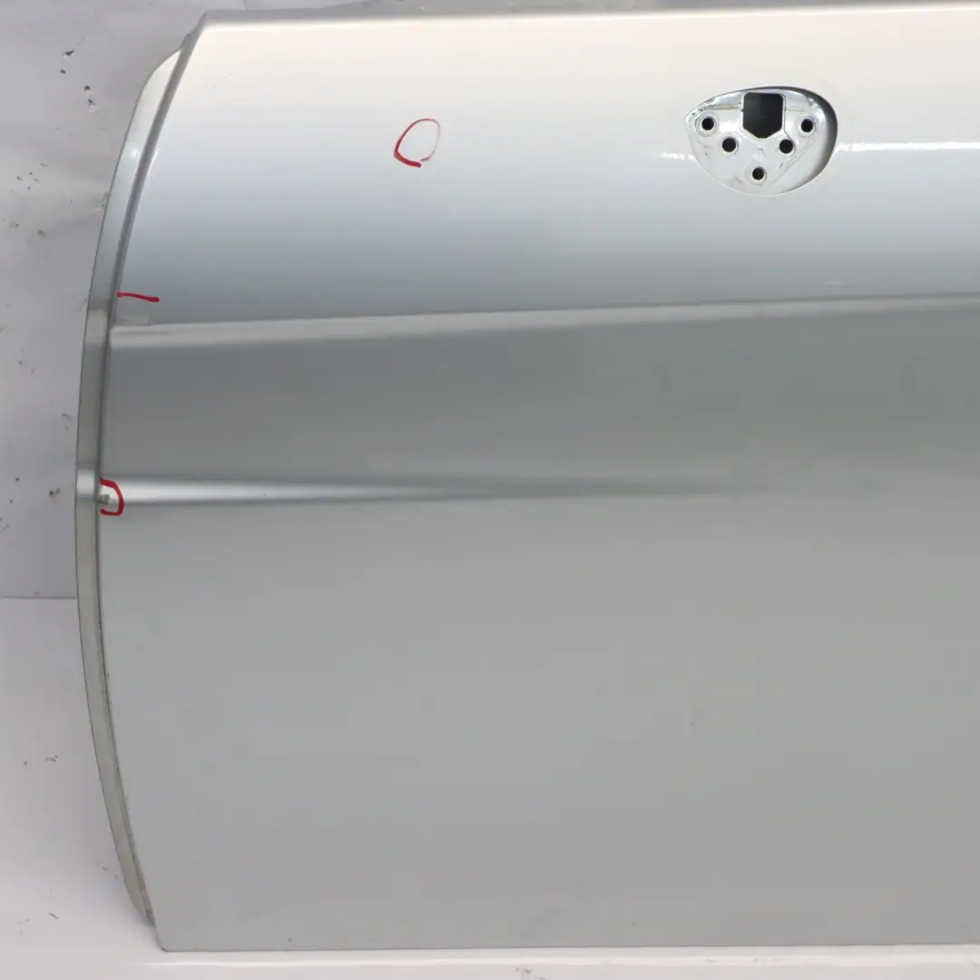 Gauche Iridium Silver Metallic - 775 pour Mercedes SLK R172 Porte Avant à propos du numéro de pièce A1727200305 Mercedes SLK R172 Porte Avant Gauche Iridium Silver Metallic - 775 - SKU A1727200305-IRS1 - Numéro de pièce A1727200305