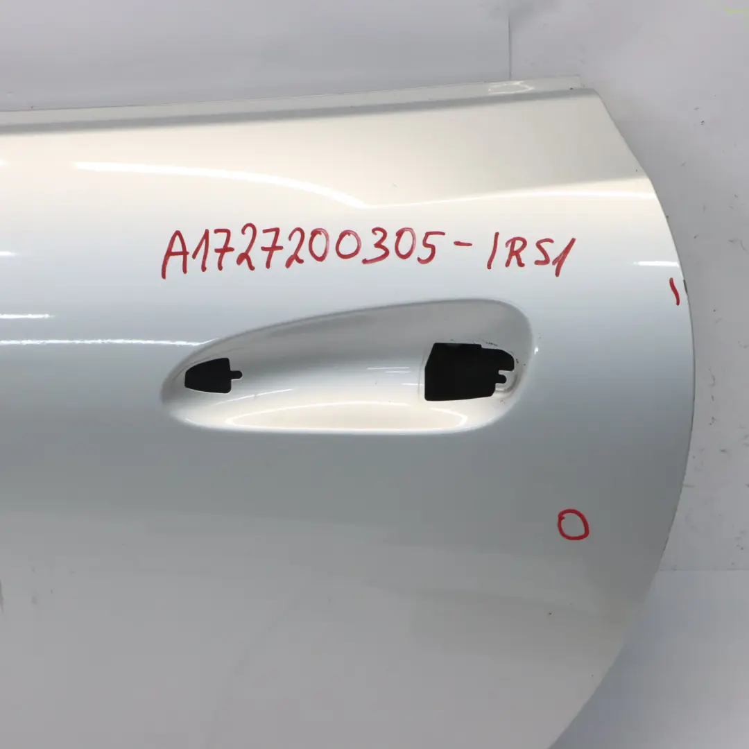 Puerta Delantera Izquierda Iridium Silver Metallic - 775 para Mercedes SLK R172 con número de pieza A1727200305 Mercedes SLK R172 Puerta Delantera Izquierda Iridium Silver Metallic - 775 - SKU A1727200305-IRS1 - Número de pieza A1727200305
