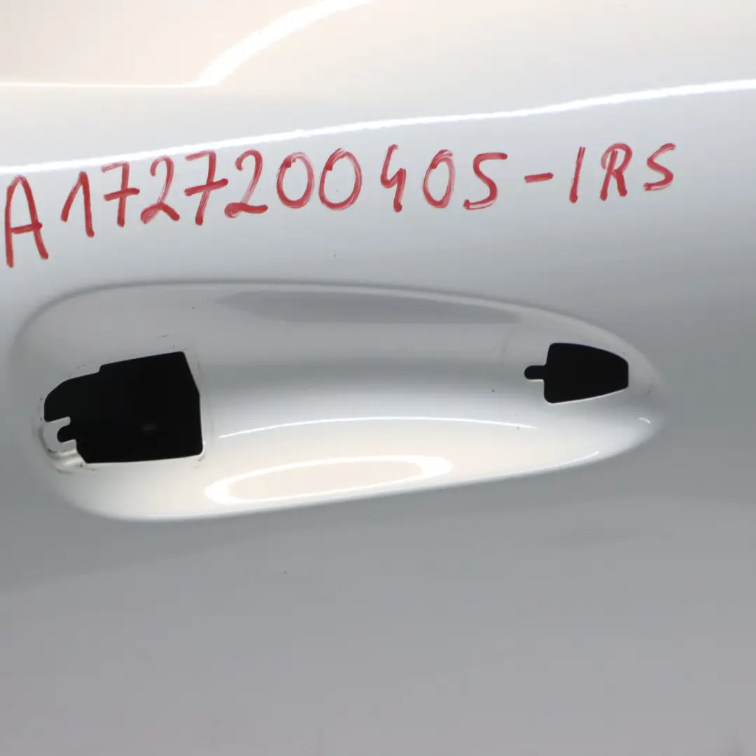 Drzwi Prawe Przednie Iridium Silver Metallic - 775 do Mercedes SLK R172 o numerze A1717200205 Mercedes SLK R172 Drzwi Prawe Przednie Iridium Silver Metallic - 775 - SKU A1727200405-IRS - Numer Części A1717200205