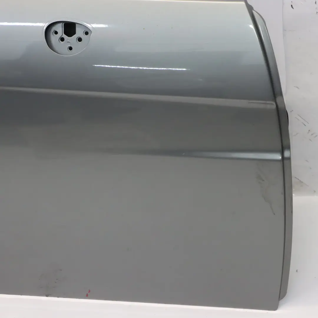 Tür vorne rechts Palladium Silber Metallic - 792 für Mercedes SLK R172 mit Teilenummer A1727200405 Mercedes SLK R172 Tür vorne rechts Palladium Silber Metallic - 792 - SKU A1727200405-PAL1 - Teilenummer A1727200405