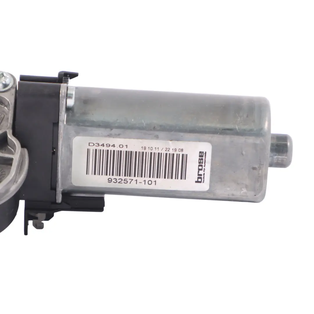 Mercedes SLK R172 Convertible Roof Hinge Motor Linkage Left N/S - SKU A1727900103-2 - Numéro de pièce A1727900103